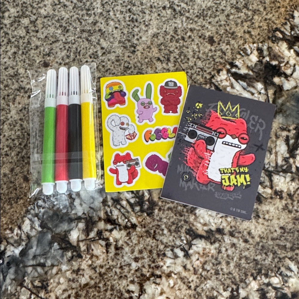FUGGLERS Mini Backpack Keychain w/ Bonus Stickers & Markers - GRAY NEW IN BOX - Picture 5 of 6
